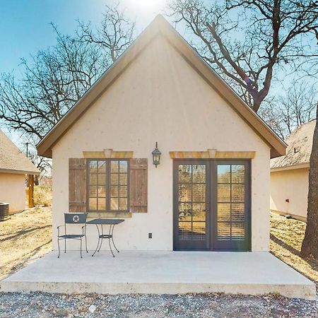 Messina Hof Hill Country Villa Blumenthal Exterior photo