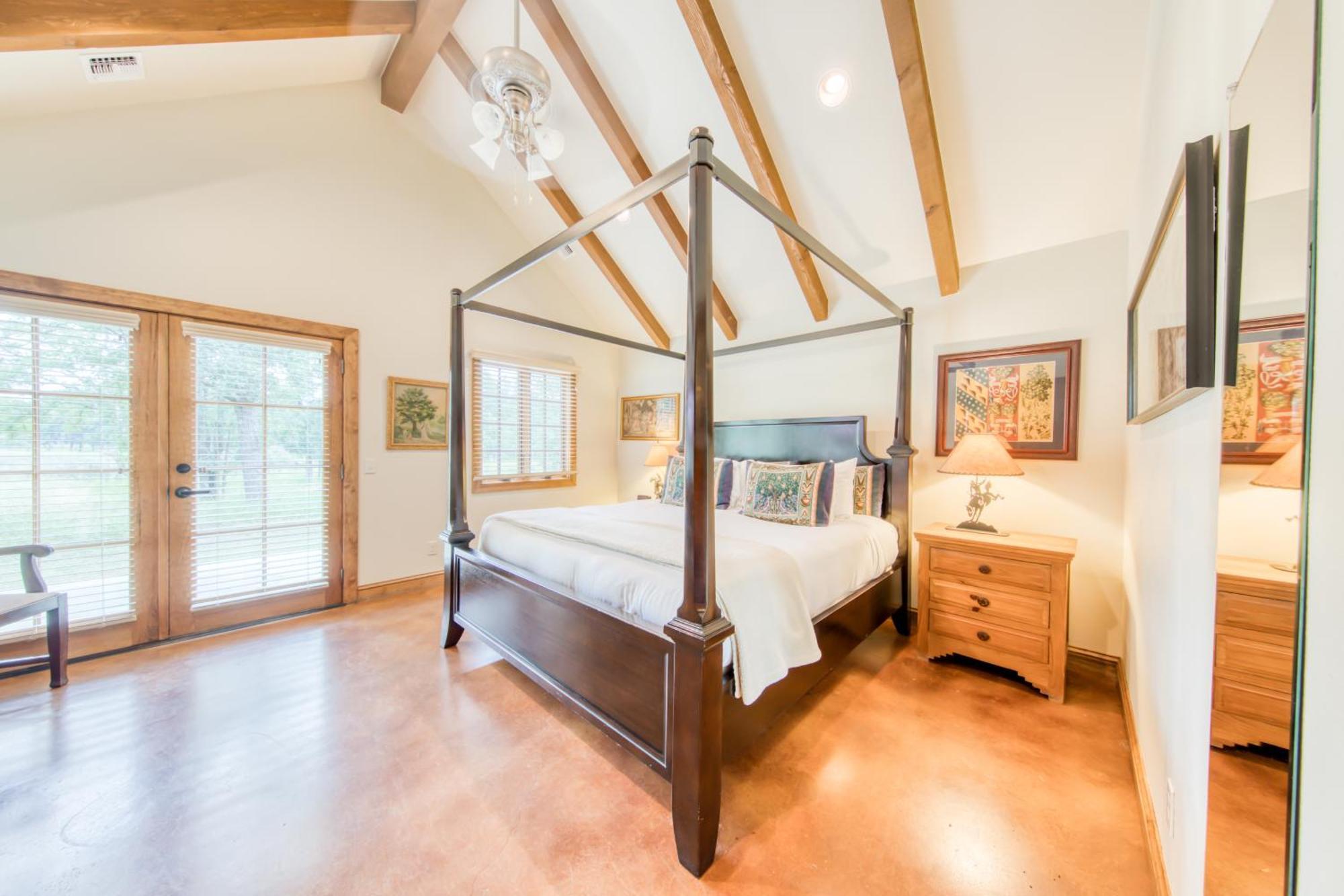 Messina Hof Hill Country Villa Blumenthal Room photo