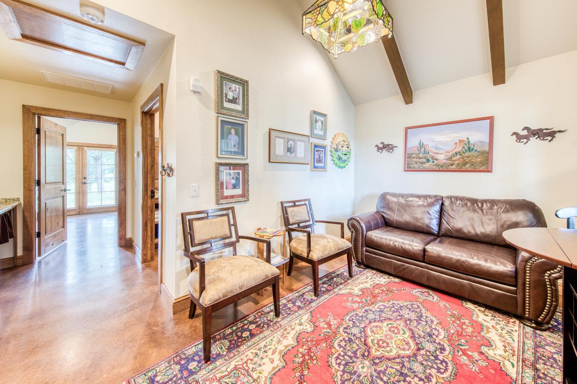 Messina Hof Hill Country Villa Blumenthal Room photo