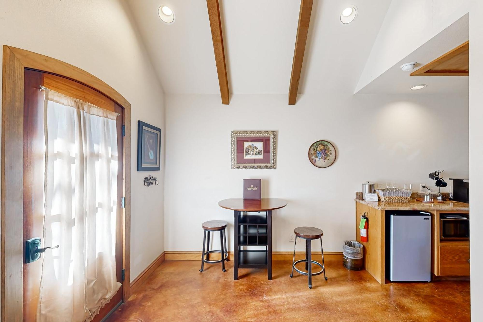 Messina Hof Hill Country Villa Blumenthal Room photo