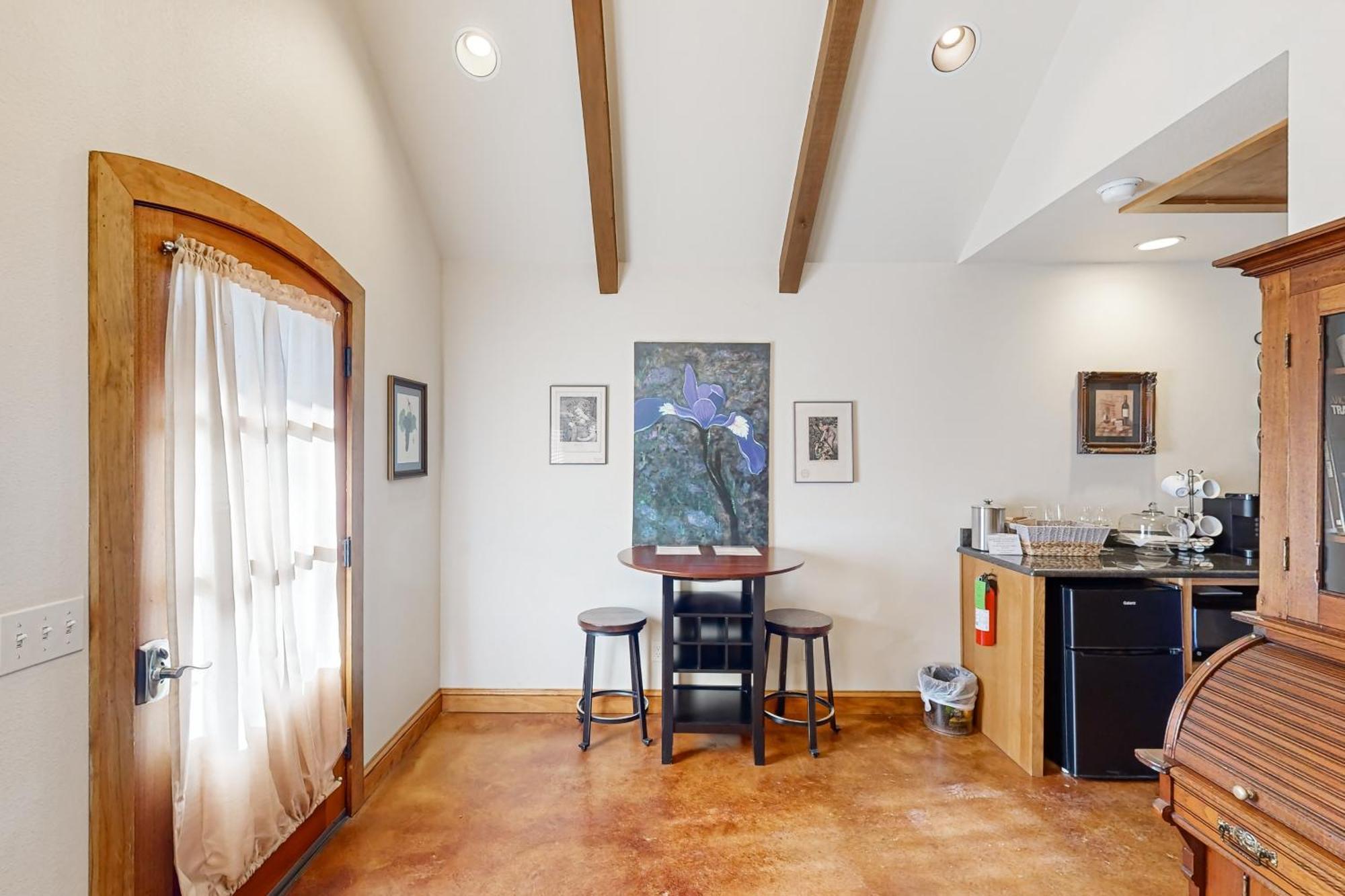 Messina Hof Hill Country Villa Blumenthal Room photo