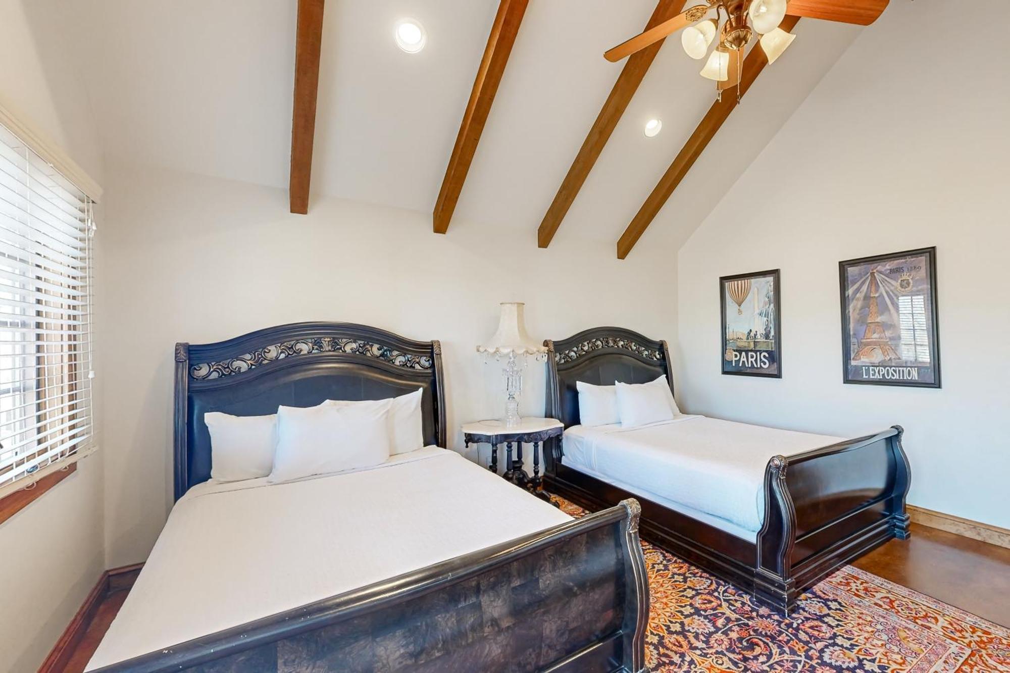 Messina Hof Hill Country Villa Blumenthal Room photo