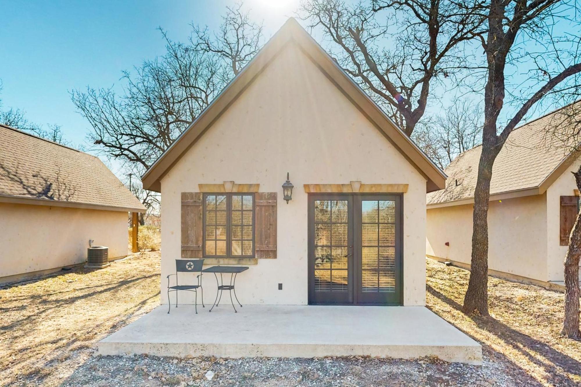 Messina Hof Hill Country Villa Blumenthal Exterior photo